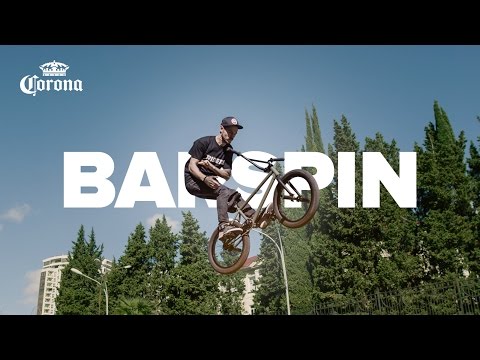 Видео: Как делать Барспин на BMX – BMX трюки для начинающих – How to Barspin on BMX
