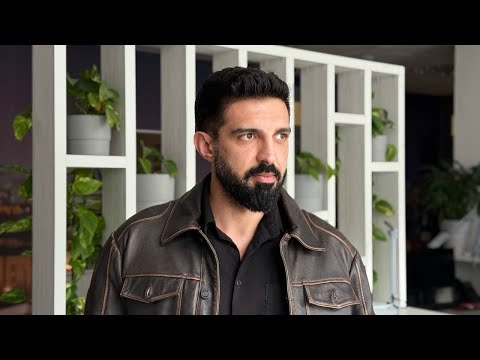 Видео: Мераб Амзоев о генах, каверах и новом годе по-езидски!