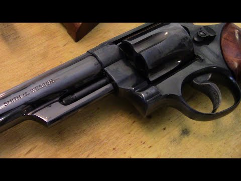 Видео: Smith & Wesson модель 29-2 ОБНОВЛЕННАЯ