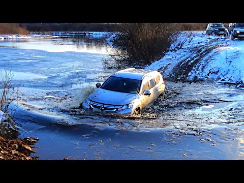 Видео: Тест нового Паджеро в грязи и в воде, наравне с  королями внедорожья: УАЗом, Нивами и Suzuki (part1)