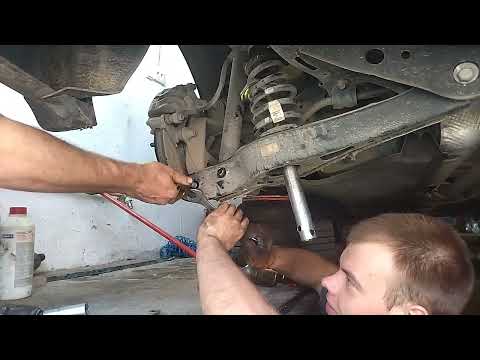 Видео: Лифт подвески Kia Optima ( Kia K5 Magentis) Установка проставок. Suspension lift.