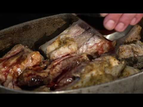 Видео: Ребрышки кабана под  винно-карамельным соусом \ На скорую руку. Сезон 1. карамельным соусом