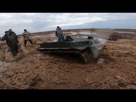 Видео: Вездеход ХОМА ПРОТОПИТ по топкому болоту с загрузкой 5 человек!!! Весна 2025г.