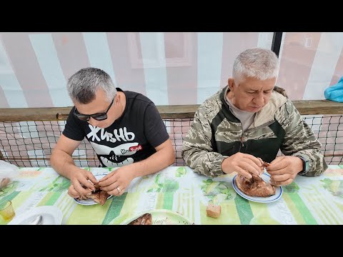 Видео: Супер ДЕЛИКАТЕС за копейки! Головы сёмги горячего копчения. Коптим с друзьями на Дону