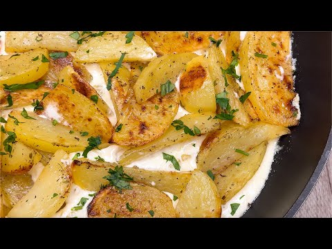 Видео: Я никогда не ела такой вкусной картошки! ТОП-2 рецепта сливочно-чесночного картофеля.