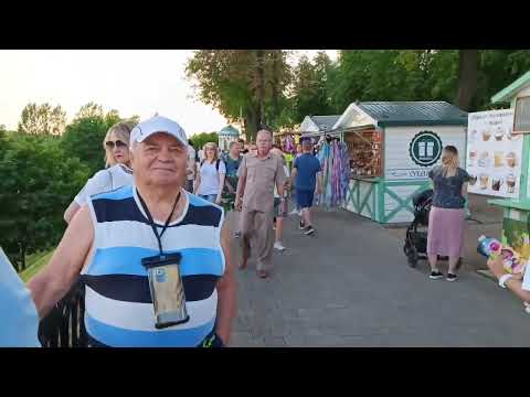 Видео: Ярославль _  небольшой концерт на Волжской набережной у стрелки. Видео: Колеватов Андрей.