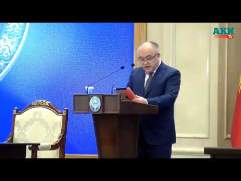 Видео: Омурбек Текебаев о президенте, премьере и выборах