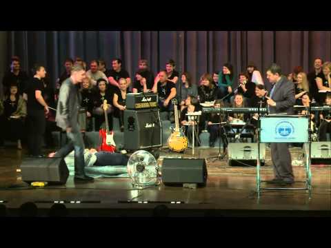 Видео: Денис Подорожный "Четверо друзей"