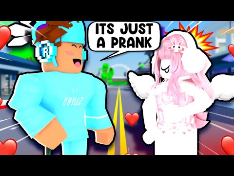 Видео: Моя жуткая бывшая девушка пыталась флиртовать со мной, поэтому я ее разыграл... (Брукхейвен RP)