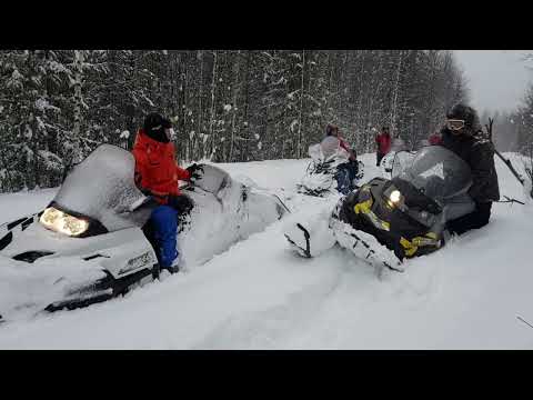 Видео: на снегоходах в горы северного урала. база "КРИВ"