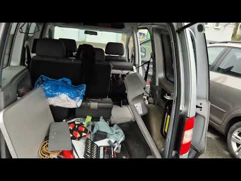 Видео: Установка камеры заднего вида Volkswagen Caddy.