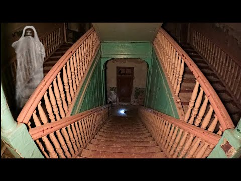 Видео: ВИДЕО С ПРИЗРАКОМ СТАРИННОГО ЗАМКА И ОН… /VIDEO WITH THE GHOST OF AN OLD CASTLE AND HE ...
