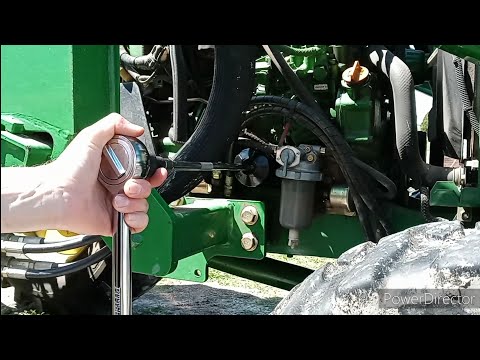 Видео: ОБНОВЛЕНИЕ ЗАМЕНЫ МАСЛА И ФИЛЬТРА JOHN DEERE 790 MFWD
