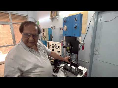 Видео: Регулирование хода плунжера форсунки Cummins PT