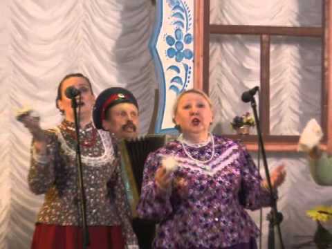 Видео: На скамеечке с подружкой.