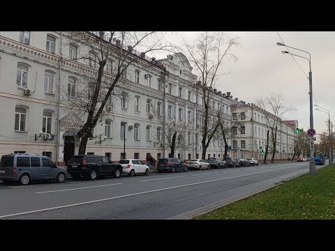 Видео: Прогулки по Москве. Александровские казармы