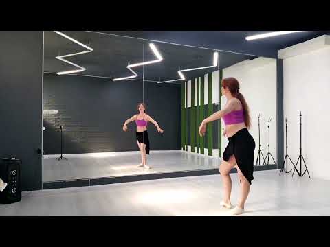 Видео: Комбинация с разбором 🌺Восточные танцы 🌺 Наталия Горшкова 