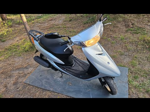 Видео: Yamaha Jog SA-16--сток мото тільки з контейнера