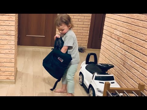 Видео: Один день 2-летнего ребенка. Режим дня в 2 года и 3 месяца