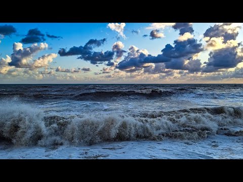 Видео: Шторм и большие волны на море в посёлке  Новомихайловском 28 июля 2023 года. Смотреть всем.