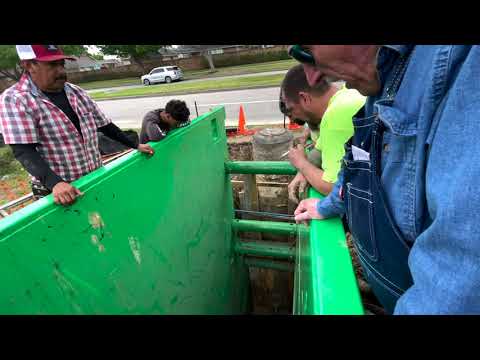 Видео: 10 000 долларов на установку траншей для сантехника.