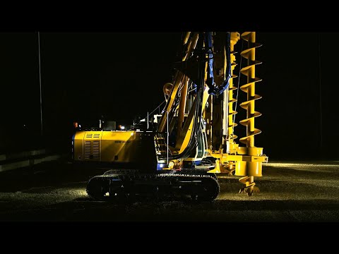 Видео: Обзор буровой установки BAUER BG-25H.