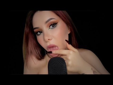 Видео: АСМР | МАКИЯЖ СЛЮНКОЙ  ASMR SPIT PAINTING   mouth sounds