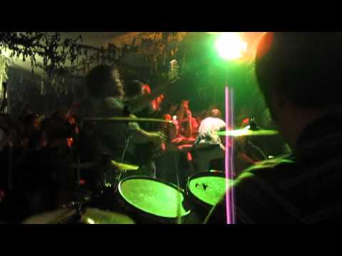 Видео: Evil Not Alone - Скотч