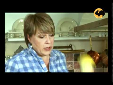 Видео: Французский луковый пирог. На кухне у Марты 07