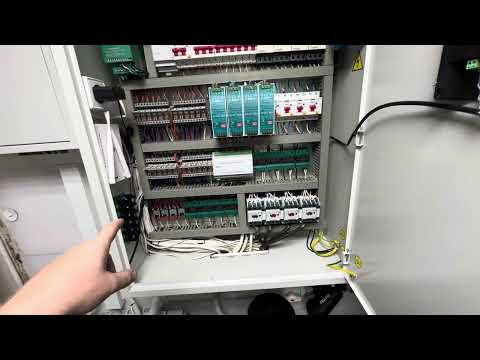 Видео: Замена оборудования на действующей мойке самообслуживания 4 бокса 