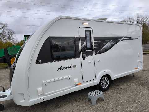 Видео: Люксовый автодом-турист,дом на колёсах  SWIFT ACCORD 2023 года на 4 места с французской кроватью