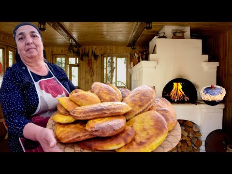 Видео: Бабушка Испекла УНИКАЛЬНЫЙ Хлеб в Мире - ОЧЕНЬ ВКУСНО