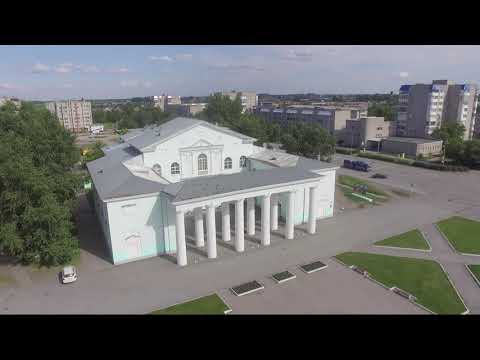 Видео: НАЗАРОВО. Центр. Центральная площадь в июле месяце. Полет на квадрокоптере