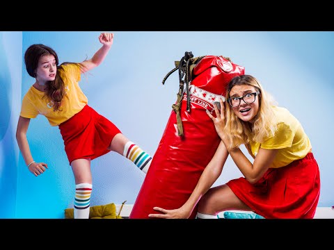Видео: МАШУ ВЫГНАЛИ ИЗ КЛУБА БОЛЕЛЬЩИЦ!!!