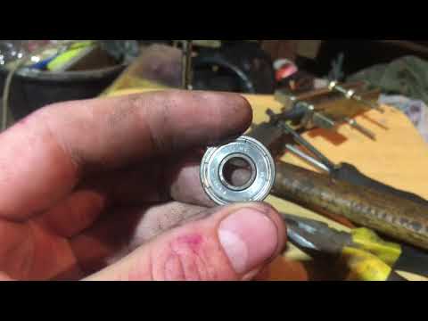 Видео: Замена подшипника на основном вентиляторе Акцента