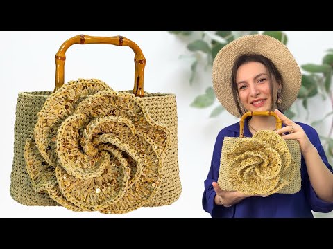 Видео: Вязаная сумка с трендовым объемным розовым цветком из рафии и блестящей пряжи