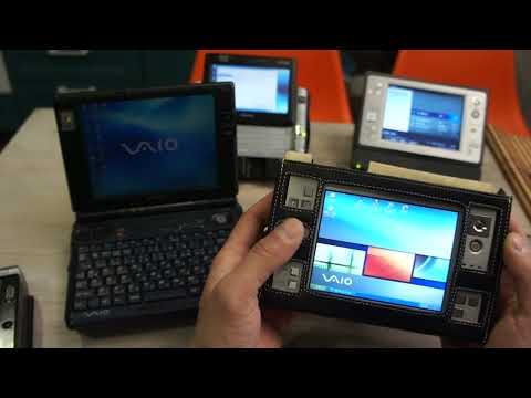 Видео: Сравниваем размеры UMPC VAIO от Sony.