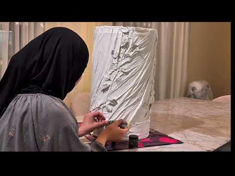 Видео: Как из картонной бочки и фанеры сделать ЗОЛОТОЙ дизайнерский столик за 1500₽ | DIY из хлама в ЛЮКС