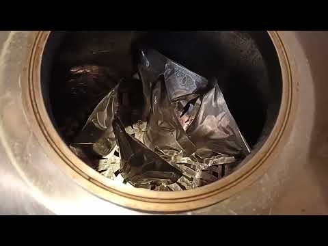 Видео: Тушёнка. Оленина.