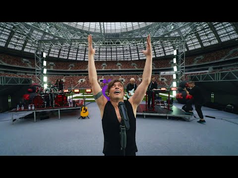 Видео: Би-2 — Ля-ля тополя (LIVE @ «Сверим сердца» в пустых Лужниках)