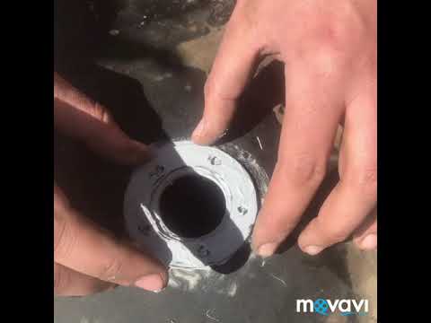 Видео: Установка и монтаж датчика уровня топлива (ДУТ) на автокран XCMG и тарировка