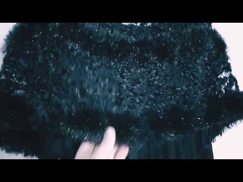 Видео: Накидка  из травки и фантазийной пряжи.Готовая работа.#вяжемспицами