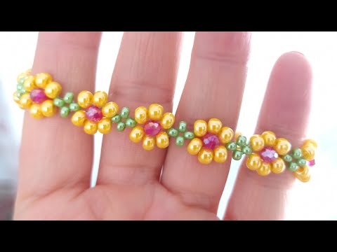 Видео: Kolay bileklik yapımı * Yaz bilekliği * Летний браслет из бусин * Beaded bracelet *