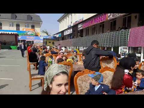 Видео: Ҳ Зайнуло ба Ятимон ва маъюбон оши идона ва велрспед туҳфа кард.н А Ҷоми