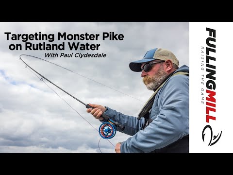 Видео: Ловля гигантской щуки на лету в Ратленд-Уотер