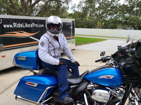 Видео: Советы по езде с пассажиром..