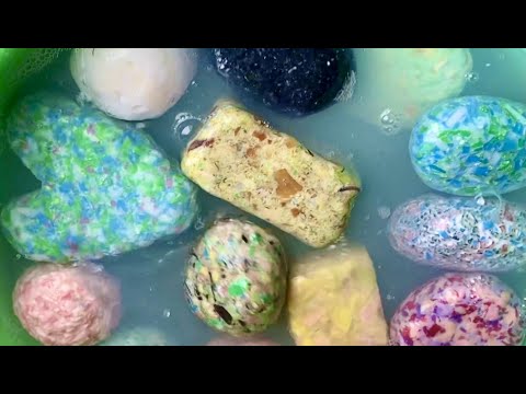 Видео: 🌈 РАЗНОЦВЕТНЫЕ РАЗМОКШИЕ ЗАЛИПУШКИ / АСМР МЫЛО / SOAKED RECYCLED SOAP / ASMR