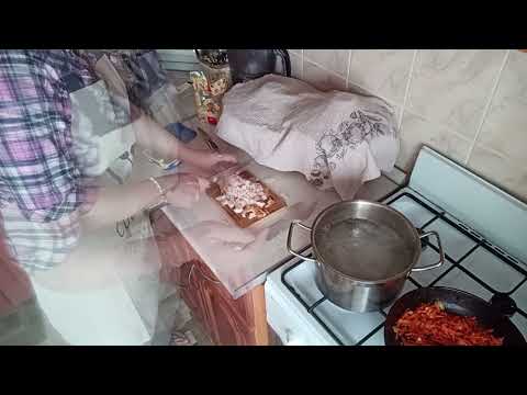 Видео: Пеку влажные,пуховые куличики.Глазурь без сырых яиц.Супчик по-шустрому с сыром.