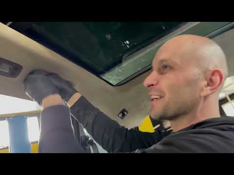 Видео: Porsche Cayenne: Восстановление электрики. Установка нового потолка и сборка салона Часть 2