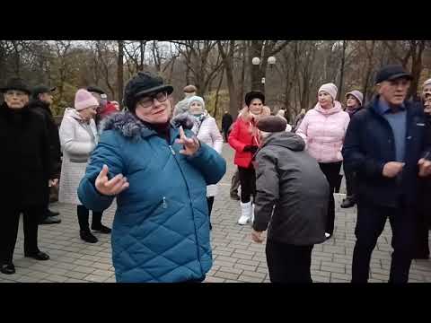 Видео: Лачо....... 10.11.24 Гомель парк Луначарского 🥰💫